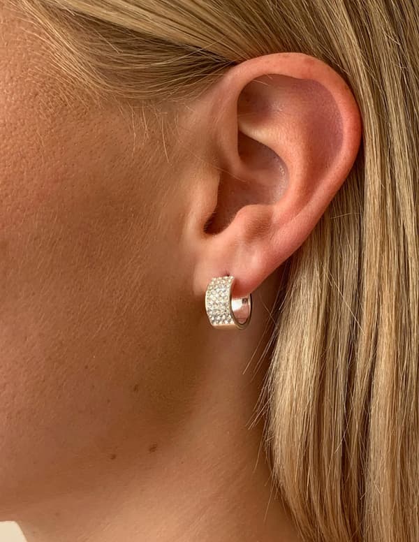 Snö - Carrie Small Ring Ear