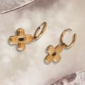 Miniatyrbillede 1 af 3: Noorzai Scandinavia - Øreringe med kryds minimalistisk guld 18K