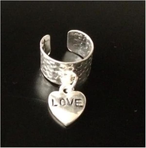 Silver Earcuff Ear Cuff Örhänge - Hjärta med Text - Love
