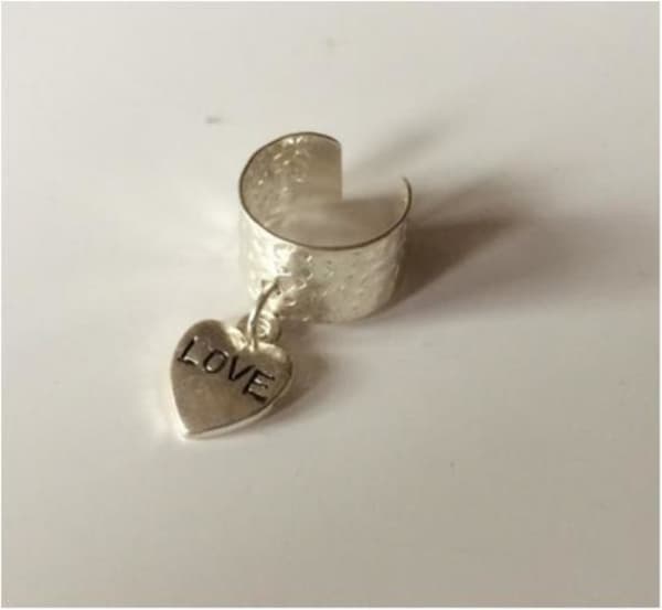 Silver Earcuff Ear Cuff Örhänge - Hjärta med Text - Love
