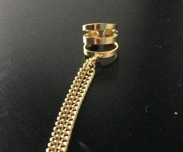 Earcuff Ear Cuff & Örhänge med Dubbla Kedjor & Kors - Guld