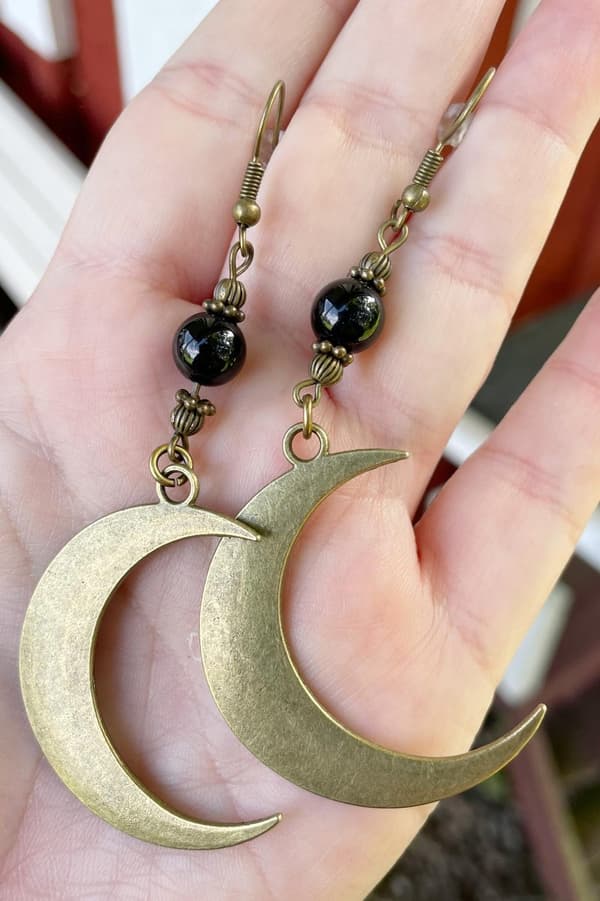 Örhängen Halvmåne Crescent Moon Onyx Brons Pagan