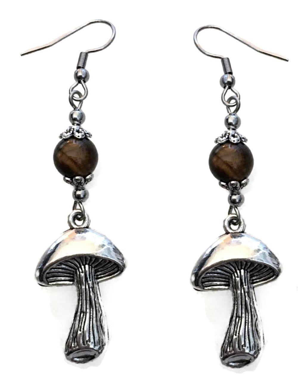 Örhängen Svamp Mushroom Svampar Tigeröga Höst