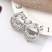 Glam Silver Örhängen med en Dekorerad Ring