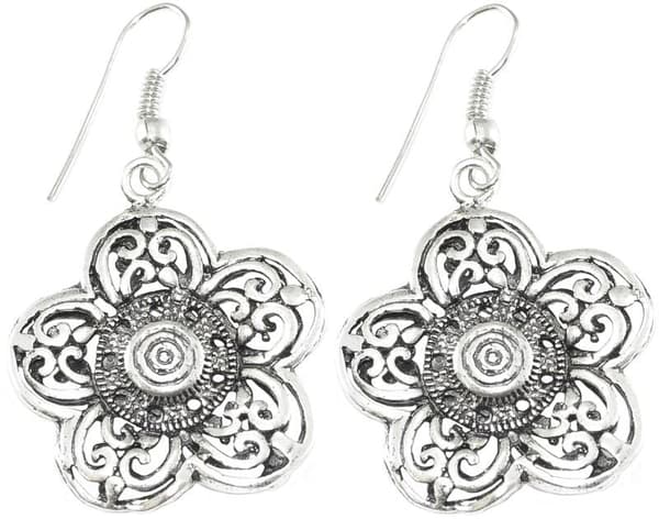 Bohemiska Retro Örhängen - Blommor i Silver Färg & Etniskt Mönster