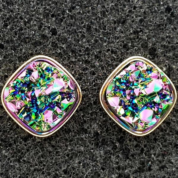 Durzy rock lava crystal shinning stone earring stud square