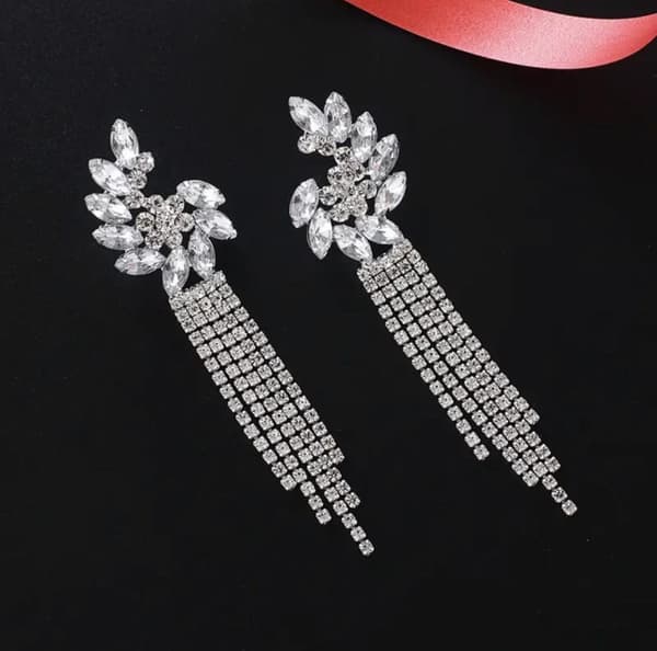 Strass Silver Örhängen med Kedjor - Glittrande Vita Rhinestones