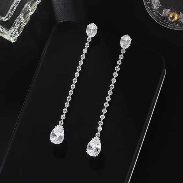 Strass Silver Örhängen med Kedja & Droppe med Vita Rhinestones