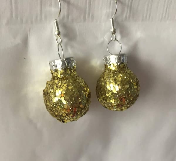 Silver Örhängen till Jul / Christmas - Guld Glittriga Julkulor