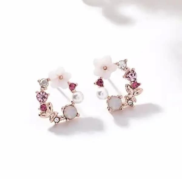 Rosé Guld Stud Örhängen - Blommor med Rhinestones & Pärlor
