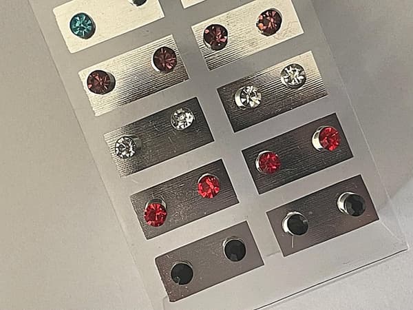 12 par Stud Örhängen med Rhinestones i 6 Olika Färger