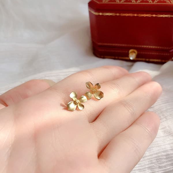 Gardenia Stud örhänge Guld
