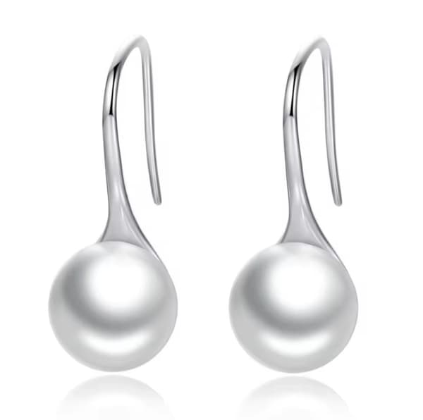 Klassiska Silver Örhängen med Vit Pärla / Pärlörhängen