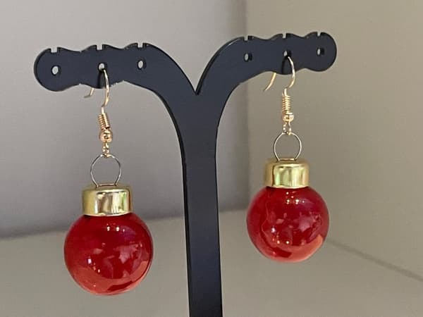 Guld Örhängen till Jul/Christmas - Röda Genomskinliga Julkulor