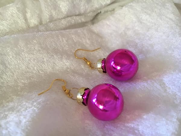Guld Örhängen till Jul / Christmas - Cerise Blanka Julkulor
