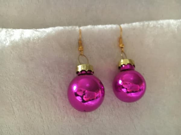 Guld Örhängen till Jul / Christmas - Cerise Blanka Julkulor