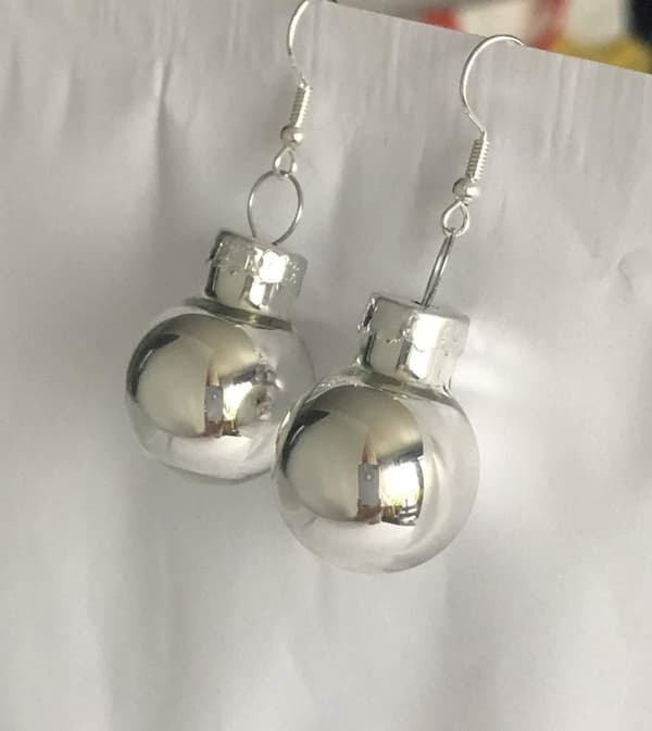 Silver Örhängen till Jul / Christmas - Silver Blanka Julkulor