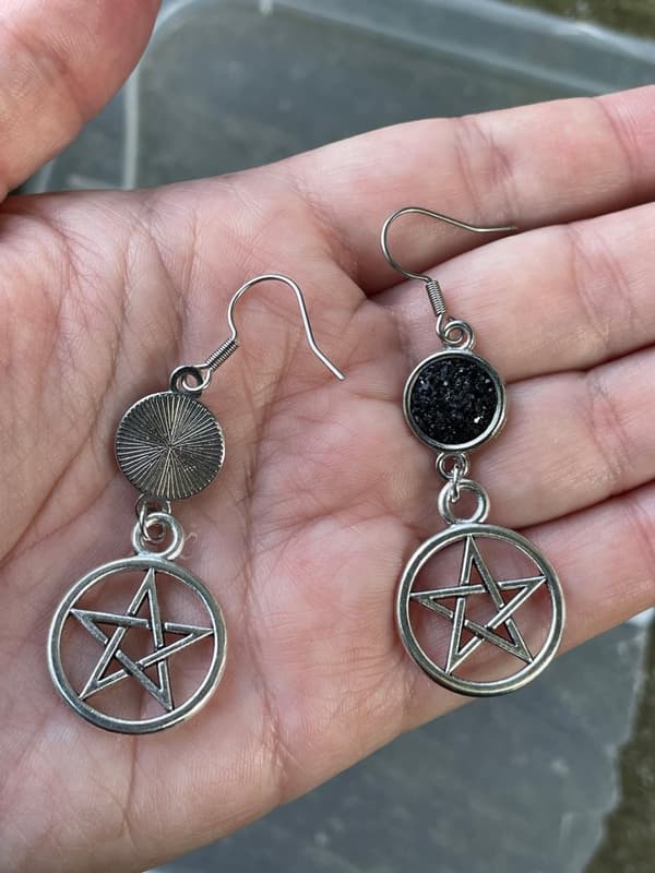 Örhängen Pentagram Svart Glitter Wicca Pagan Rostfri Krok