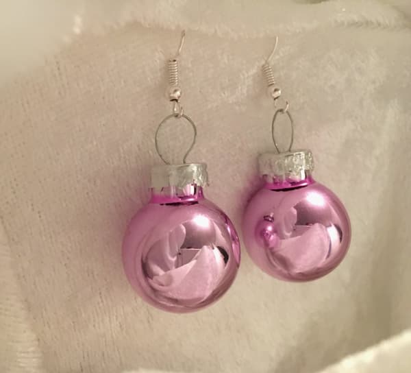 Silver Örhängen till Jul / Christmas - Ljus Rosa Blanka Julkulor