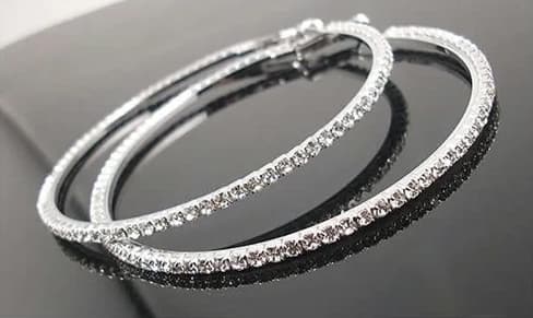 Glittrande Silver Örhängen -Hoop med Vit Strass/Rhinestones 9 cm