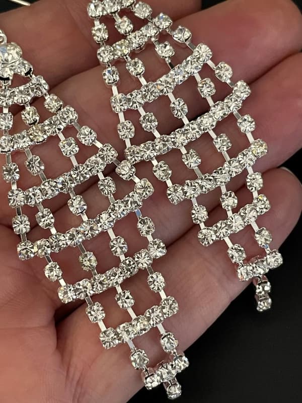 Glittrande Silver Party Örhängen - Romber med Strass/Rhinestones
