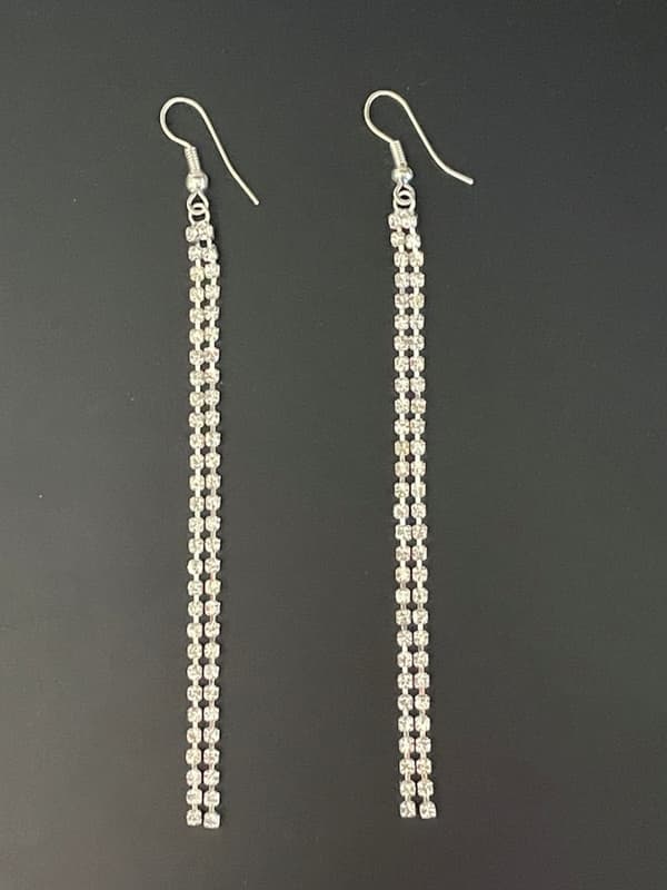 Glittrande Långa Silver Örhängen - Kedjor med Strass/Rhinestones