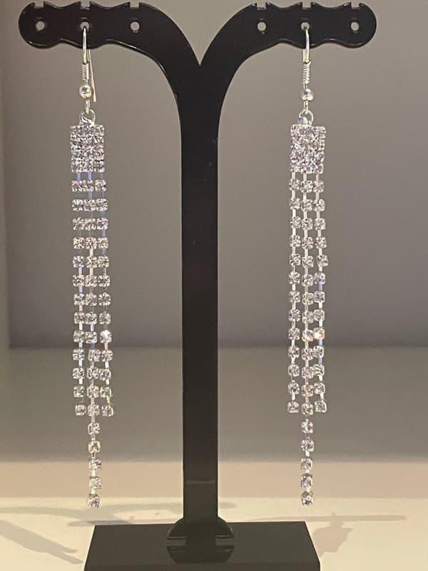Glittrande Långa Silver Örhängen - Kedjor med Strass/Rhinestones