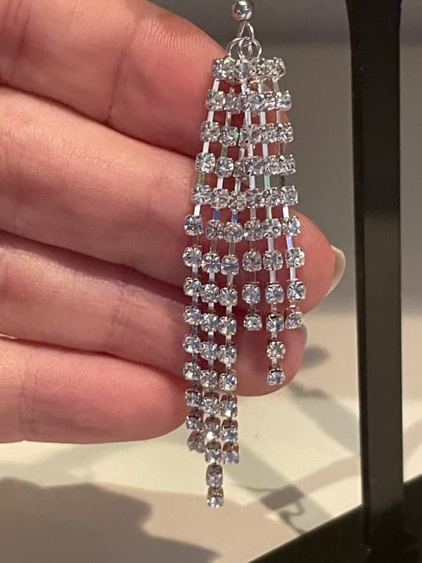 Glittrande Långa Silver Örhängen med Kedjor & Strass/Rhinestones