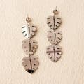 Pikkukuva 4 / 4: Earrings - Acrylic - Flowers - Monstera