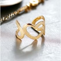 Söt Guld Earcuff Ear Cuff Örhänge med 3 st Ihåliga Hjärtan