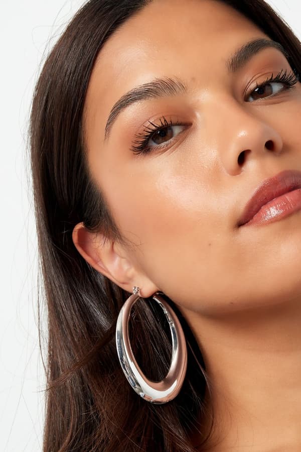 Blanka Stora Ovala Statement Hoop Örhängen - 6,5 cm - Guld