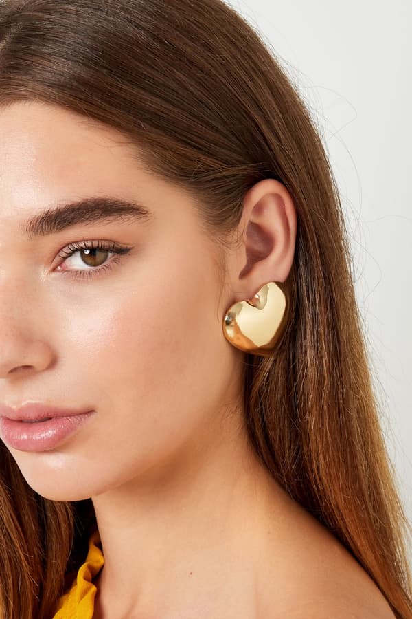 Blanka Statement Stud Örhängen med Stora Hjärtan / Hjärtformade - Guld
