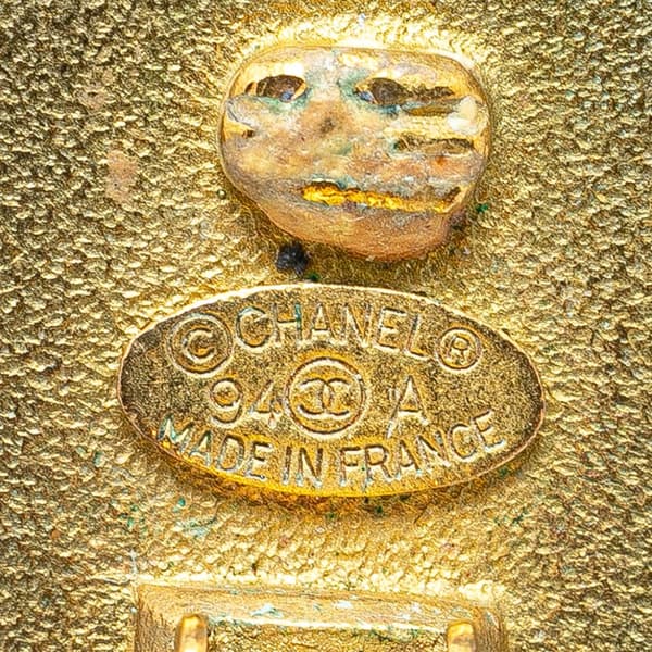 Pre-owned Chanel Gold Plated CC Clip On Earrings Gold