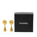 Pikkukuva 4 / 4: Pre-owned Chanel Gold Plated CC Teardrop Clip On Earrings Gold