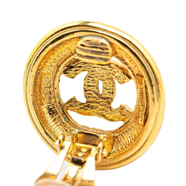 Pre-owned Chanel Gold Plated CC Clip On Earrings Gold