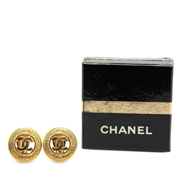 Pre-owned Chanel Gold Plated CC Clip On Earrings Gold