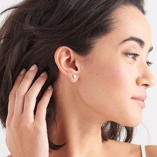 ANIA law HAIE örhänge 925m silverpläterad 14k opal samling guldfärger mineraleffekt Glow