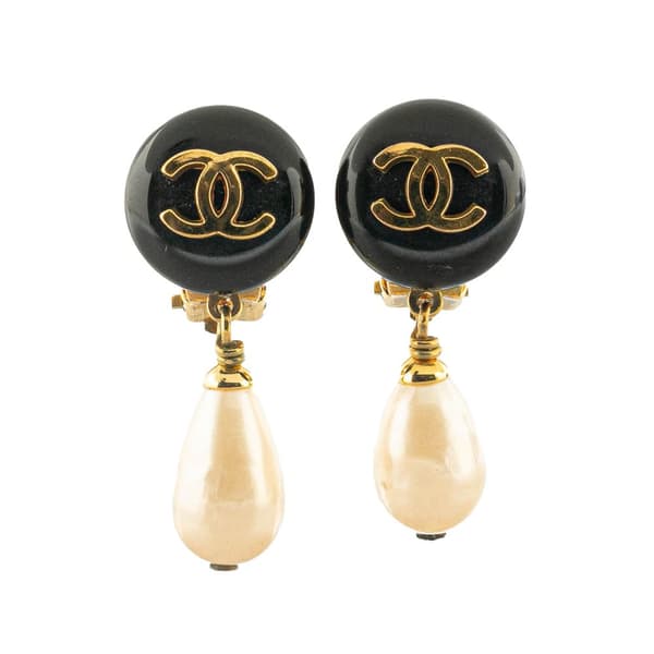 Pre-owned Chanel Gold Plated CC Drop Faux Pearl Clip On Earrings Black