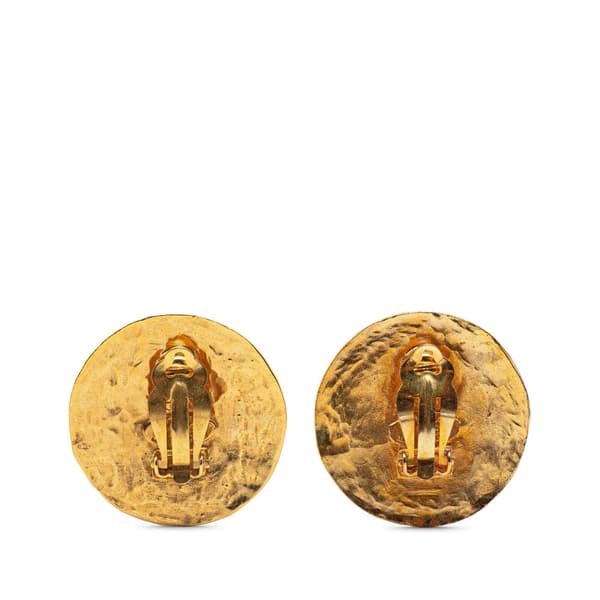 Pre-owned Chanel Gold Plated CC Round Clip On Earrings Gold