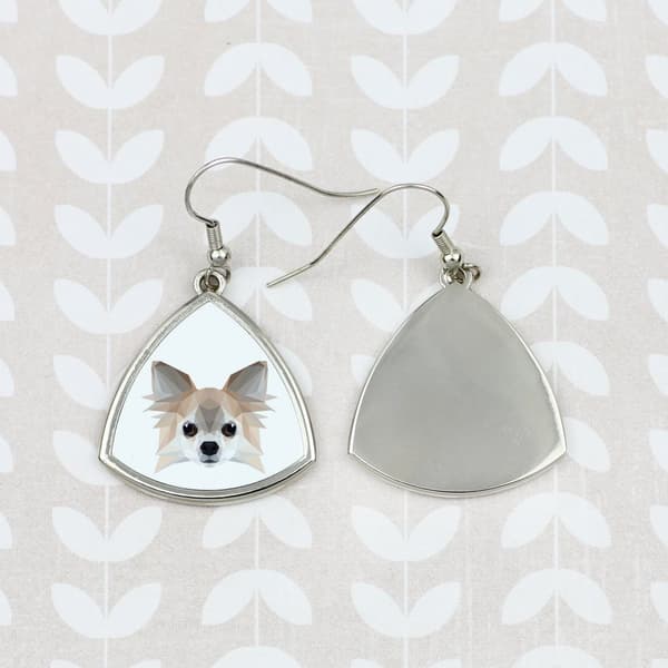 Långhårig Chihuahua - örhängen med ett foto och inskriptionen av en geometrisk Art-Dog-hund