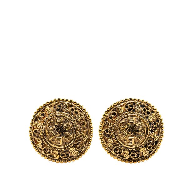 Pre-owned Chanel Gold Plated CC Round Clip on Earrings Gold