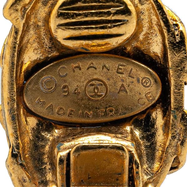 Pre-owned Chanel Gold Plated CC Clip On Earrings Gold