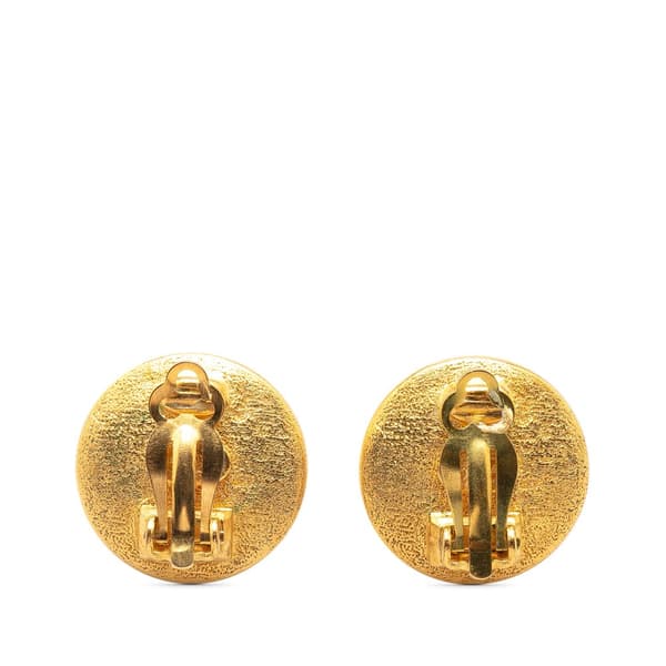 Pre-owned Chanel Gold Plated CC Round Clip on Earrings Gold