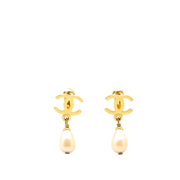 Pre-owned Chanel Gold Plated CC Faux Pearl Drop Clip on Earrings Gold