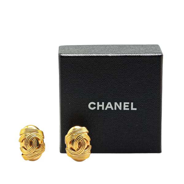 Pre-owned Chanel Gold Plated CC Clip On Earrings Gold