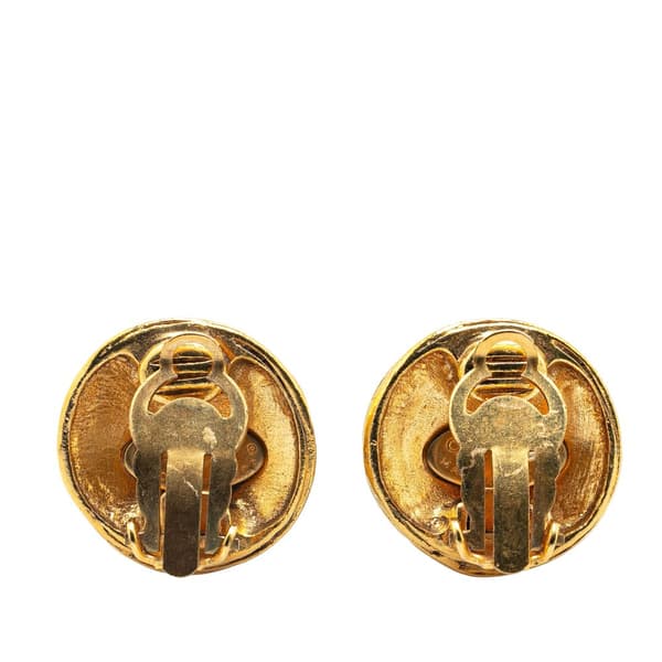 Pre-owned Chanel Gold Plated CC Round Clip On Earrings Gold