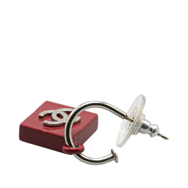 Pre-owned Chanel Resin CC Hoop Push Back Earrings Red