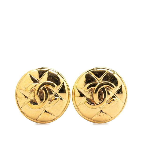 Pre-owned Chanel Gold Plated CC Quilted Round Clip on Earrings Gold