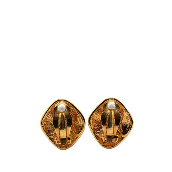 Pre-owned Chanel Gold Plated Matelasse Diamond Clip On Earrings Gold