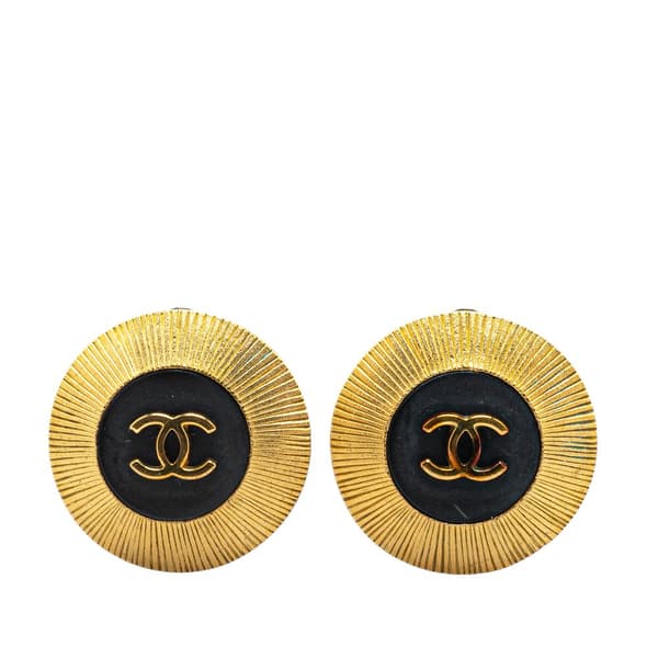 Pre-owned Chanel Gold Plated CC Button Clip On Earrings Gold